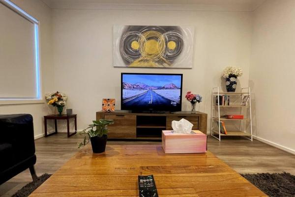 照片显示了位于Kilmore市的Empty Boat - Spacious 5 Bedroom Entire Modern home in Wallan物件。