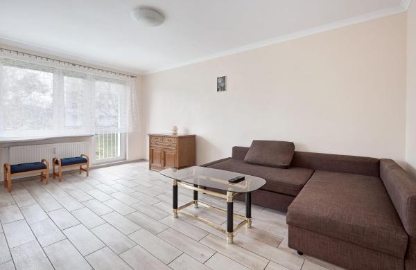 På billedet ses objektet Pod Lipami Homely Apartment by BookingHost beliggende i byen Szeląg.