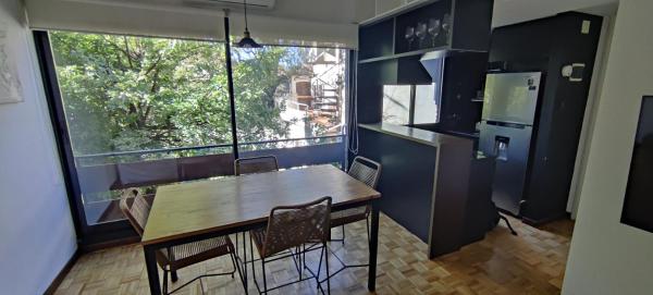 照片显示了位于Juan Anchorena市的Relax en Acassuso物件。