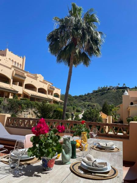 A la foto es mostra l'objecte Santa Maria Village, Elviria, Marbella situat a la ciutat de Marbella.