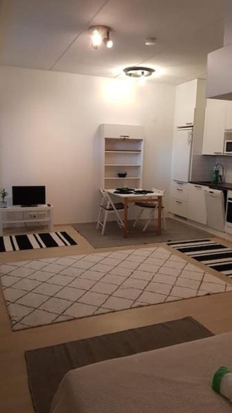 På bilden syns objektet Cozy Studio in Vantaa som ligger i staden Klaukkala.