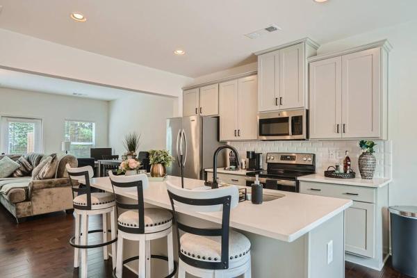 På billedet ses objektet Atlanta Gem 3BR/3BA Home. Experience Package! beliggende i byen Atlanta.