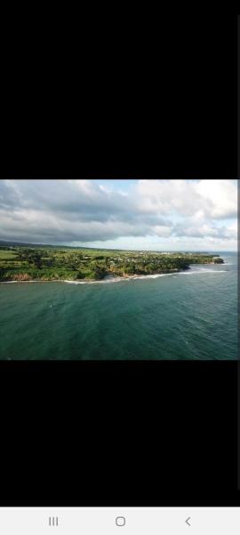 Na zdjęciu widoczny jest obiekt Le paradis d'eau douce położony w mieście Capesterre-Belle-Eau.