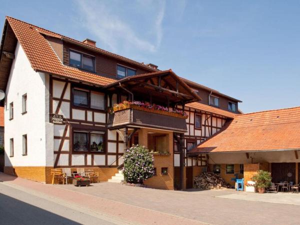 На фото показан объект Breitenbach Modern retreat, расположенный в городе Schmittlotheim.
