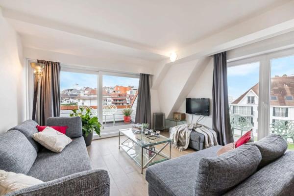 Spacious duplex apartment in the center of Knokke