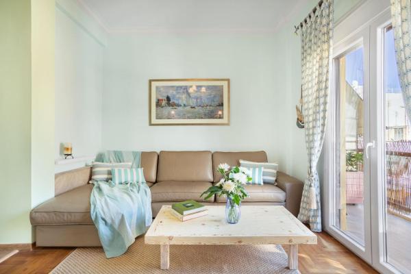 Fotografie 7: Bright, Calming Retreat With a Balcony Near Metro!