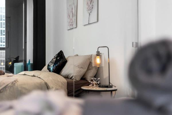 A la foto es mostra l'objecte A Comfy Apt Only a 5-min Walk to Victoria Market situat a la ciutat de Melbourne.