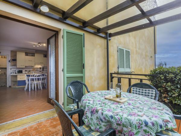 På billedet ses objektet Apartment Corbezzolo by Interhome beliggende i byen Monteverdi Marittimo.