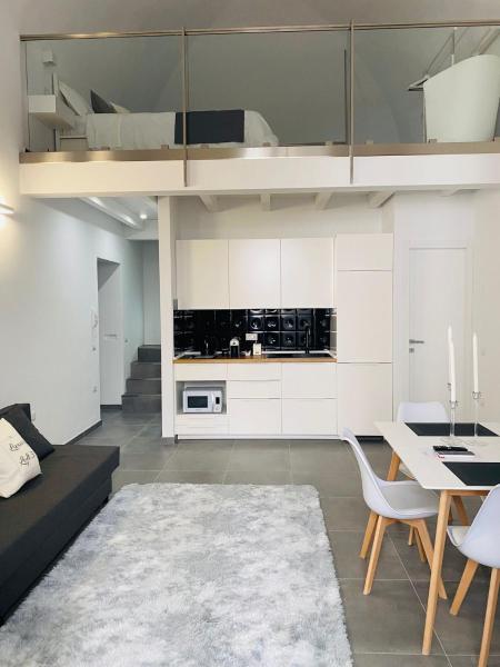A la foto es mostra l'objecte Luxury Loft 35 situat a la ciutat de Cagliari.