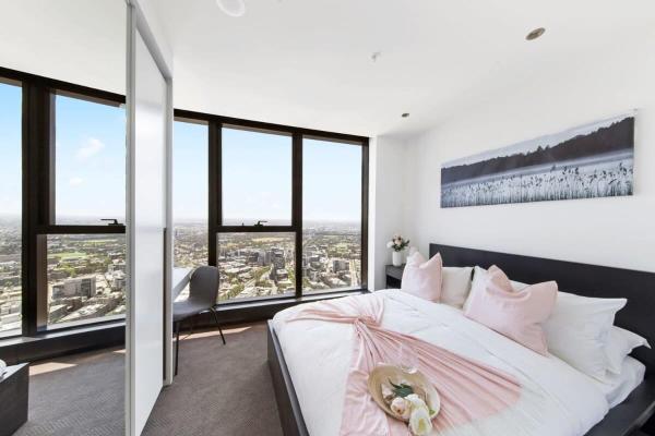 A la foto es mostra l'objecte A Cozy 3BR Apt with Panoramic Views FREE Parking situat a la ciutat de Melbourne.
