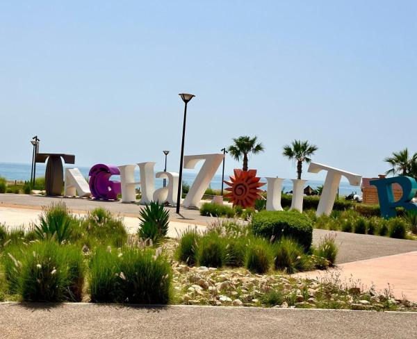 A la foto es mostra l'objecte Rest, sea and sun situat a la ciutat de Agadir.