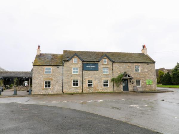 På billedet ses objektet The Loft at The Old Dog Thorpe beliggende i byen Ilam.