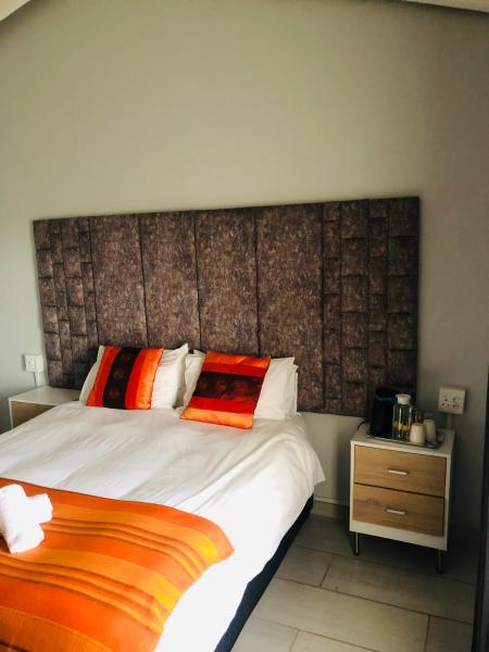 A la foto es mostra l'objecte Elihle Guest house situat a la ciutat de Empangeni.