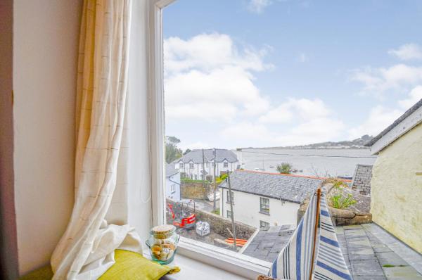 A la foto es mostra l'objecte Dog-friendly Seaview Cottage in seaside Appledore village situat a la ciutat de Appledore.