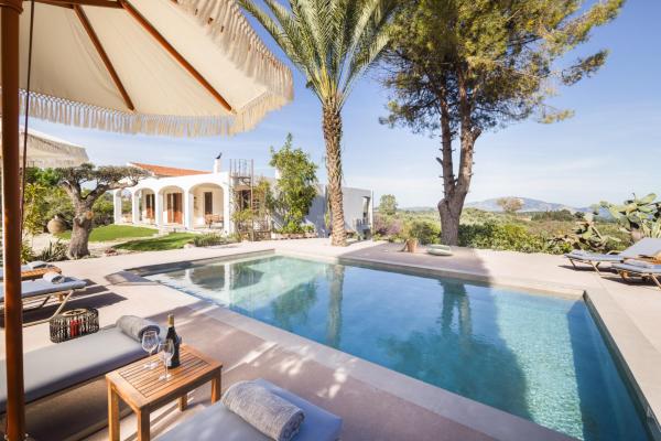 The photo shows the MyThea Villa by