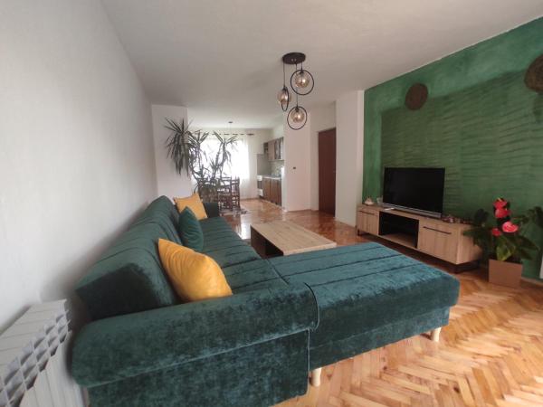Na zdjęciu widoczny jest obiekt REA Home Visoko położony w mieście Visoko.