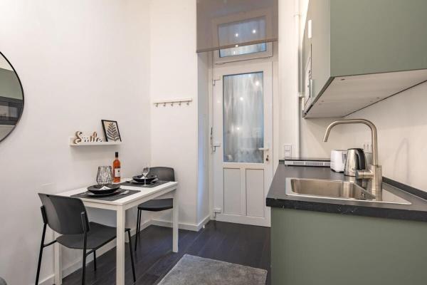 Fotografia 6: Mini - NEW - Elegant Downtown Retreat