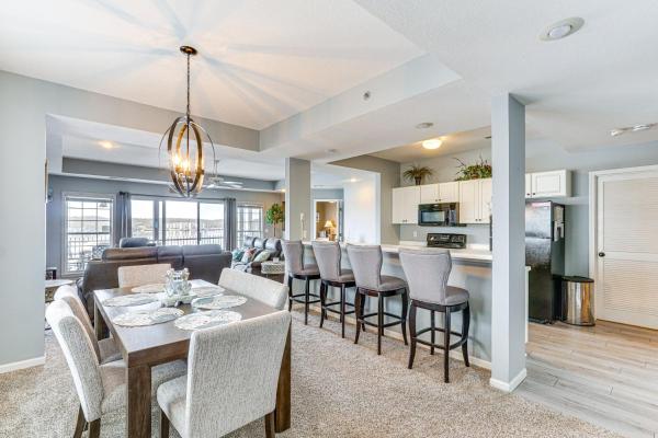 Fotografie 9: Pool Access at Waterfront Lake Ozarks Rental!
