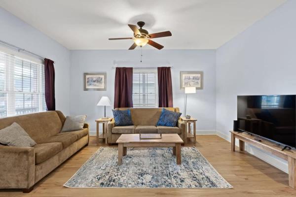A la foto es mostra l'objecte Highland Park Hideaway- Close to Downtown! situat a la ciutat de Chattanooga.