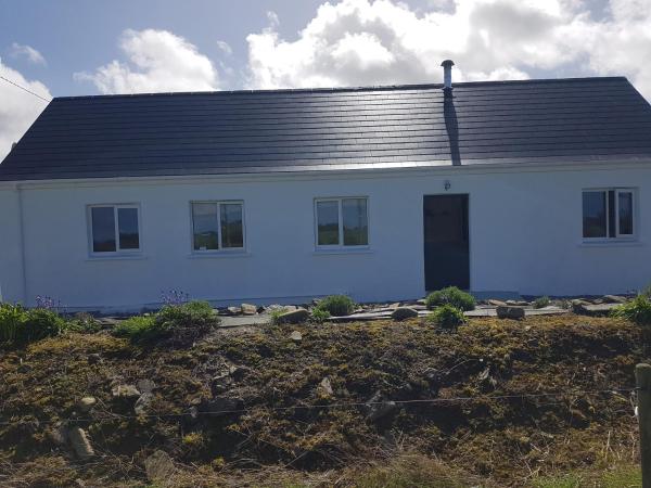 Auf dem Foto ist das Objekt Fully Refurbished 200-Year-Old Farmhouse in der Stadt Kilteean zu sehen.