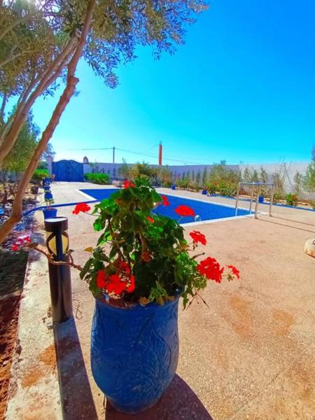 A la foto es mostra l'objecte Villa Loubna situat a la ciutat de Bou Mkila.