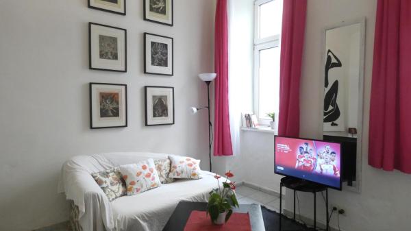 Foto 4: Studio in a Viennese traditional building, central location