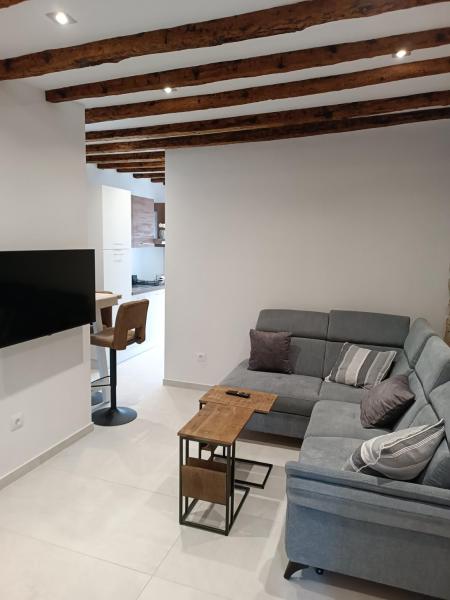 A la foto es mostra l'objecte Apartman 4* Ester situat a la ciutat de Rovinj.