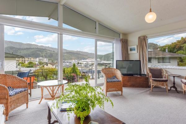 Sunny Seaview House 5 Minute Walk To Town - Picton