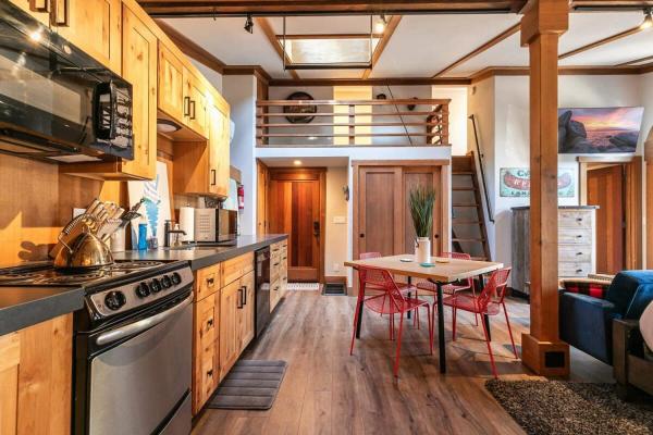 Fotografia 4: Studio with Incredible Location in Tahoe City