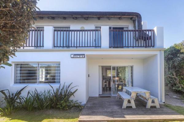 Fotografia 1: Compact & Comfortable in the Cape St Francis Resort