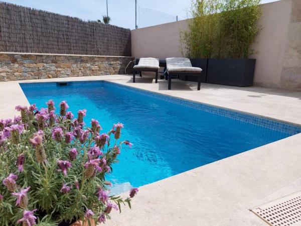 A la foto es mostra l'objecte Maison Gamine mit privatem Pool situat a la ciutat de Cogolin.