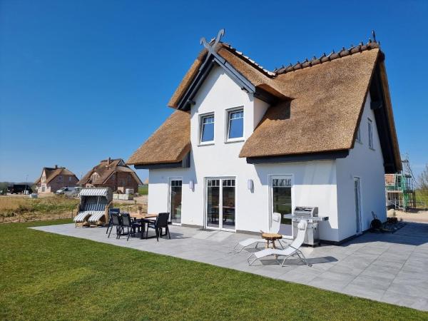 Auf dem Foto ist das Objekt Ferienhaus für 6 Personen ca 113 m in Poseritz OT Mellnitz, Ostseeküste Deutschland Rügen in der Stadt Mellnitz zu sehen.