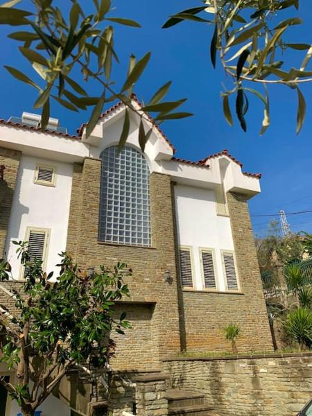 Auf dem Foto ist das Objekt Natalia's House Surrel Villa in der Stadt Surrel zu sehen.