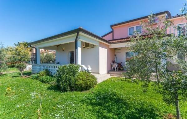 På billedet ses objektet Ferienwohnung für 2 Personen ca 55 m in Novigrad, Adriaküste Kroatien Westküste von Istrien beliggende i byen Filipac.