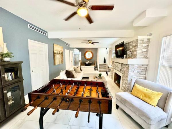 Billede 9: Brickell + Wynwood Wonderland: Spacious 6BR Home