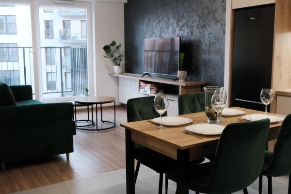 SpaceMore Apartments, Dmowskiego - 20 minut do RYNKU, Self Check-In 24H, Parking, City bikes, Breslavia