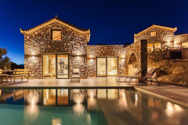 Na fotografii je vidět objekt Gerakada Exclusive-Seaview Villa with Private Pool nacházející se ve městě Armenoí.