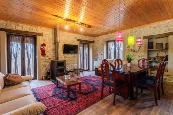 Στη φωτογραφία φαίνεται το αντικείμενο Arcadia Getaway - Levidi Sani 11 Suite που βρίσκεται στην πόλη Λεβίδι.