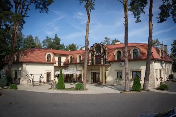 Kryształowy Pałacyk - Poland