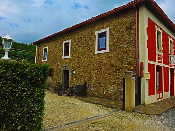 Na zdjęciu widoczny jest obiekt Casa Rural A Pasada położony w mieście Cerdido.