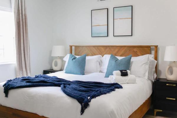 Na zdjęciu widoczny jest obiekt Sojourn Bayside 2 Bedroom położony w mieście Norfolk.