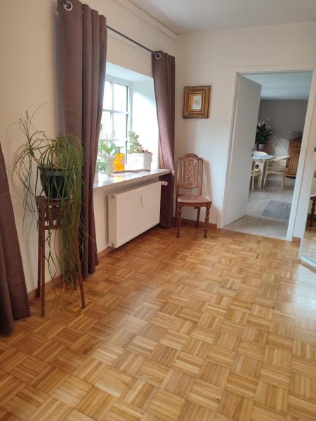 På billedet ses objektet Ferienwohnung Hilde beliggende i byen Hüllerup.