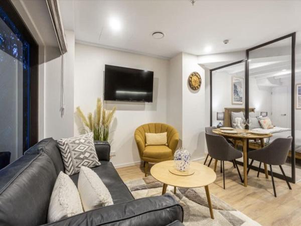 Photo 4 : Condo in Queen St CBD w Pool and Gym Zodiak Stays