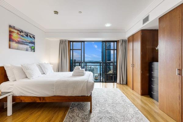 1BR in Prime location City views by Zodiak Stays, Окленд