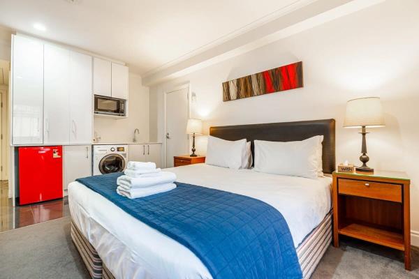 Cosy & Comfy studio on Queen St by Zodiak Stays, Auckland