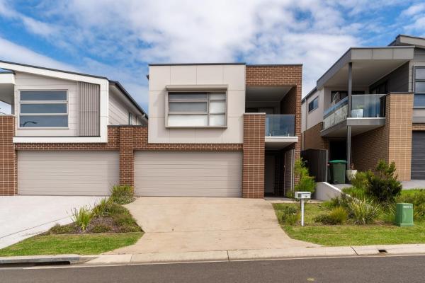 A la foto es mostra l'objecte Shell Cove Escape situat a la ciutat de Shellharbour.