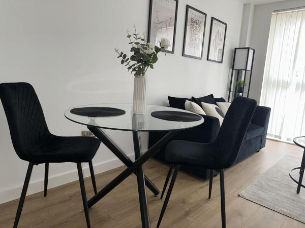 Luxury - Smart TV - Fast Wifi - Near Utilitia Arena & ICC, Birmingham