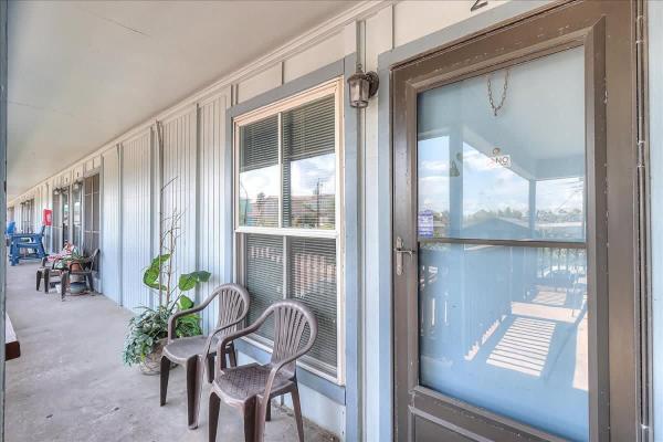 Foto 9: Pompano (Mustang Isle #20)