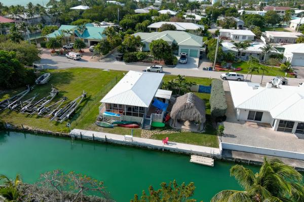 Tranquility in Paradise - Cudjoeの写真2