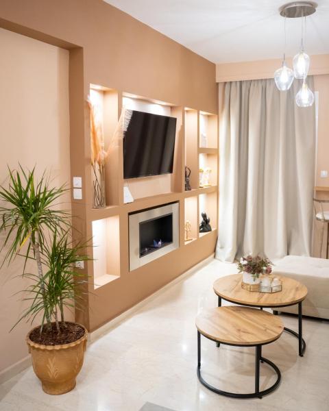 På billedet ses objektet Kostis Luxury Apartment beliggende i byen Afráton.